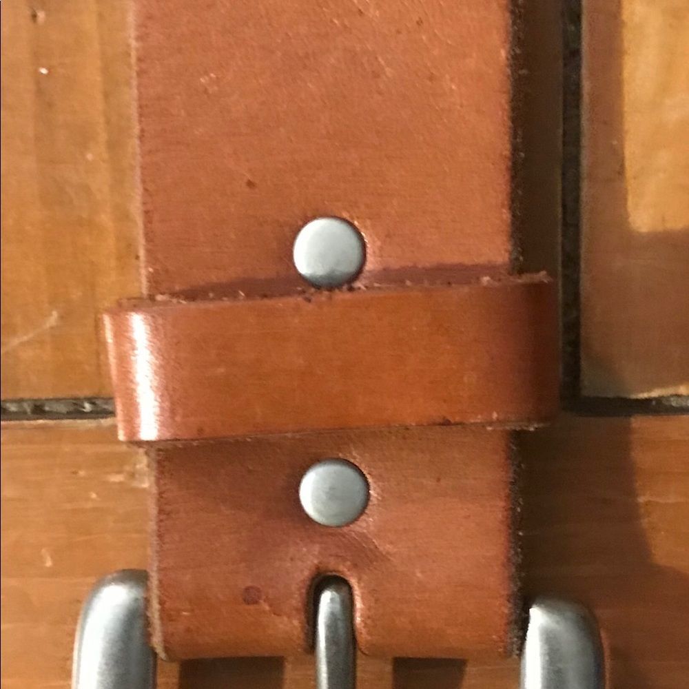 Old Navy Genuine Leather Studded M Belt - Picture 7 of 8